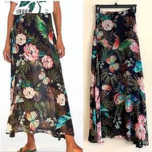 Farm Rio NWT Garden Floral Skirt Tropical Birds XS